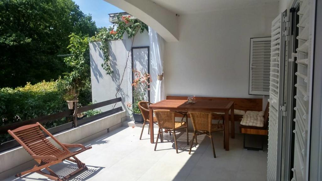 Apartment Lena Čižići Rum bild